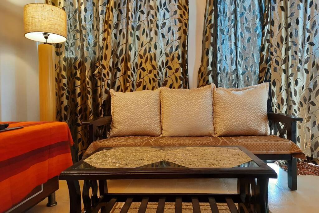 Joy Cottages - Premium Chalets, Vacation Home Rentals 카르자트 외부 사진