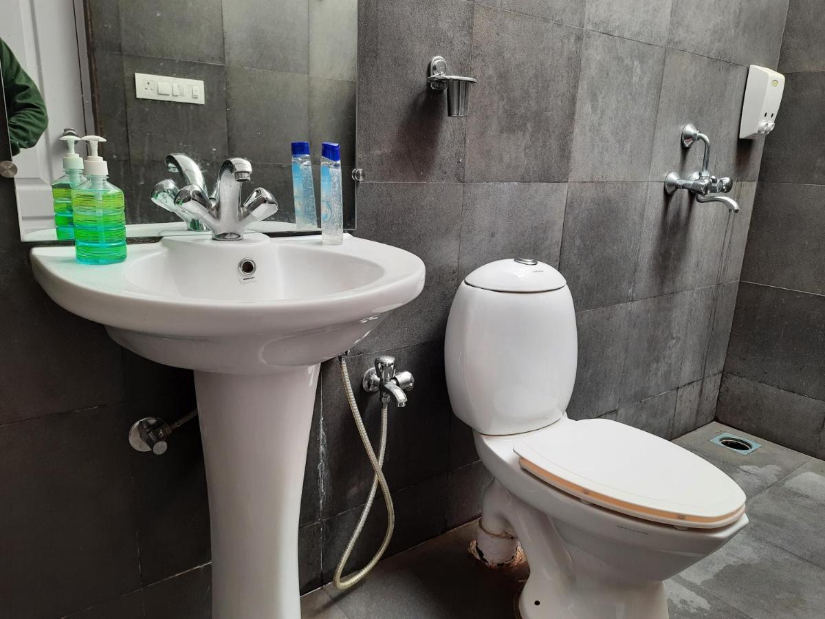 Joy Cottages - Premium Chalets, Vacation Home Rentals 카르자트 외부 사진